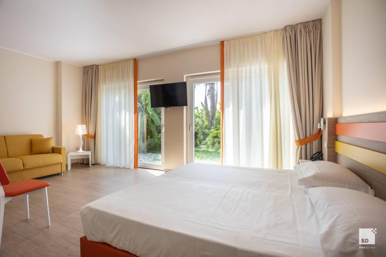 Tonicello Hotel Resort&SPA Capo Vaticano Esterno foto